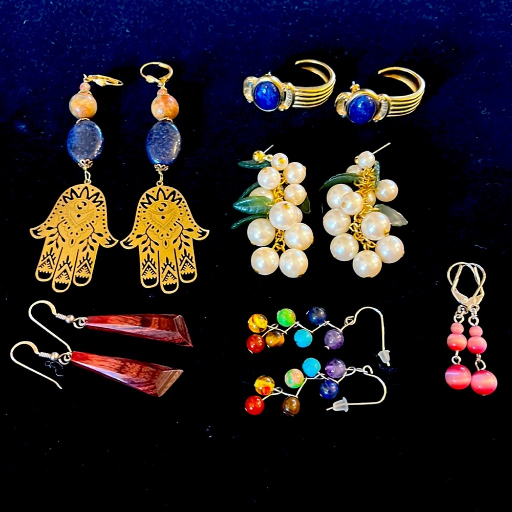 Cool Earring bundle!!!🥳